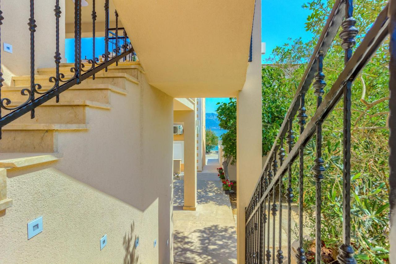Villa" Arijana 2" Slatine Εξωτερικό φωτογραφία